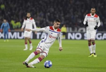 牢牢控制在 牢牢控制在