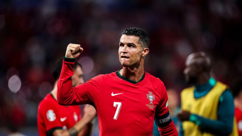 体育12强赛：对阵沙特 国足要一拼到底