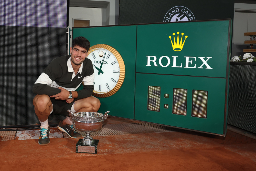 正是这种悬 正是这种悬